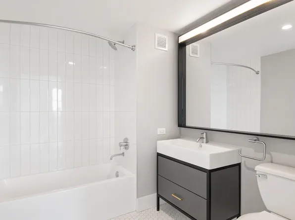 445 Gerard Avenue image 3 of 19