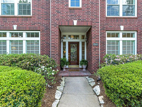 4th image of 22411 Stormcroft Ln