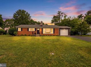 110 Battletown Dr, Berryville, VA 22611