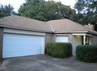 204 Newcastle Ln, Montgomery, AL 36117