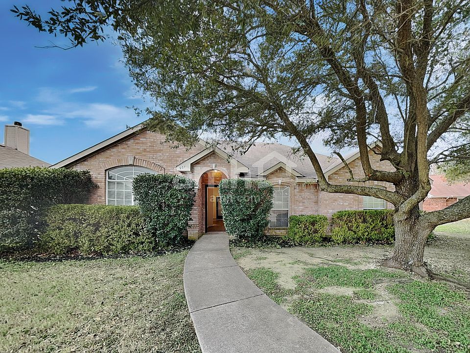 1st image of 901 Worden Dr