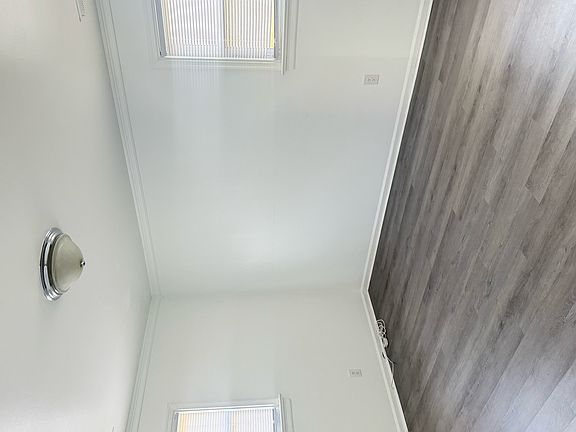 4th image of 315 Duberry Dr
