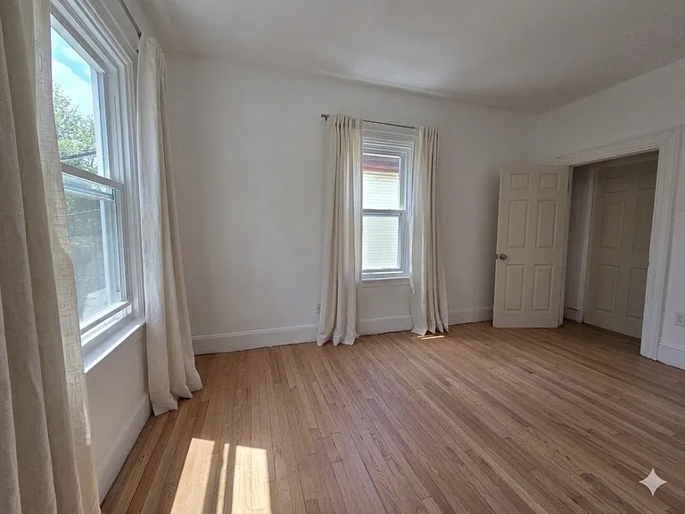 56 Pinckney St #3 — Photo 7