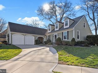 8255 Colling Ridge Ct, Alexandria, VA 22308