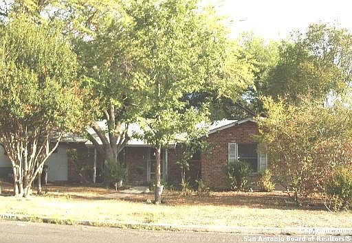 1st image of 1915 Flamingo St