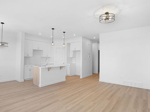 5th image of 2128 210th St NW