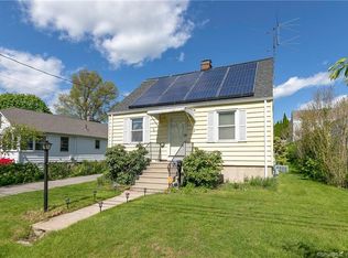 18 Drake St, Stratford, CT 06614