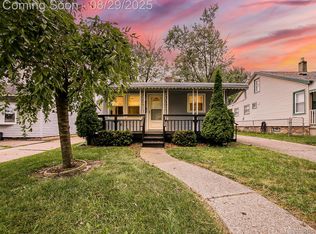 23109 Stauber Ave, Hazel Park, MI 48030