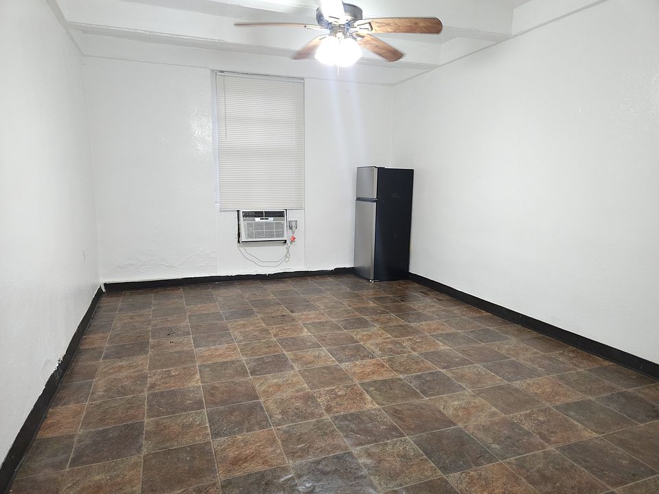2nd image of 3804 Brandt St #9