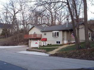 30341 Beach View Ln, Waterford, WI 53185