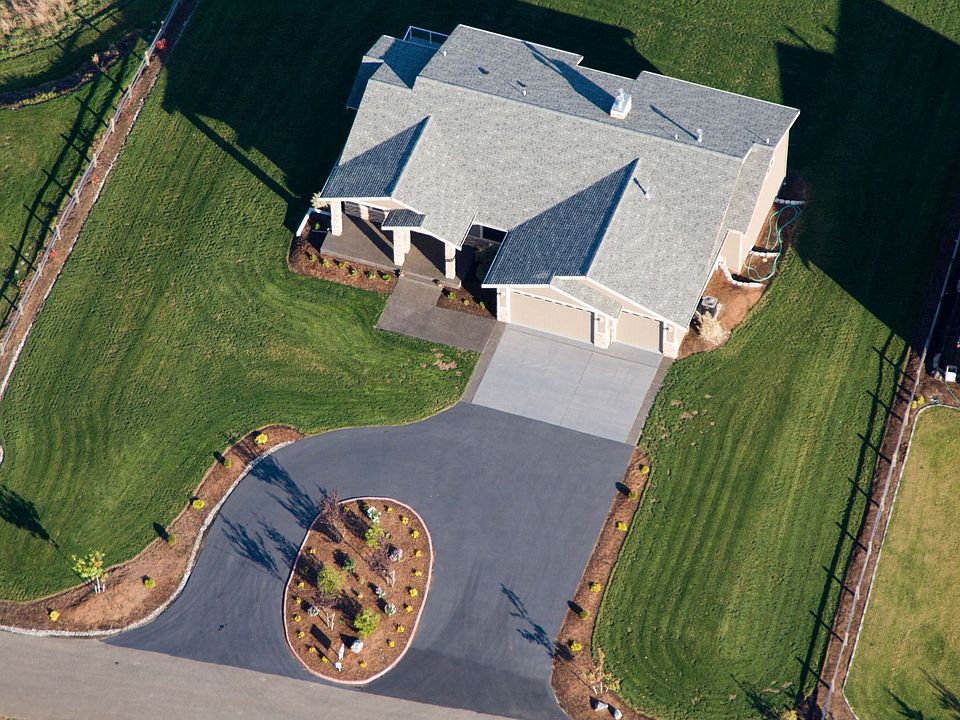Big 1.25  acre lot