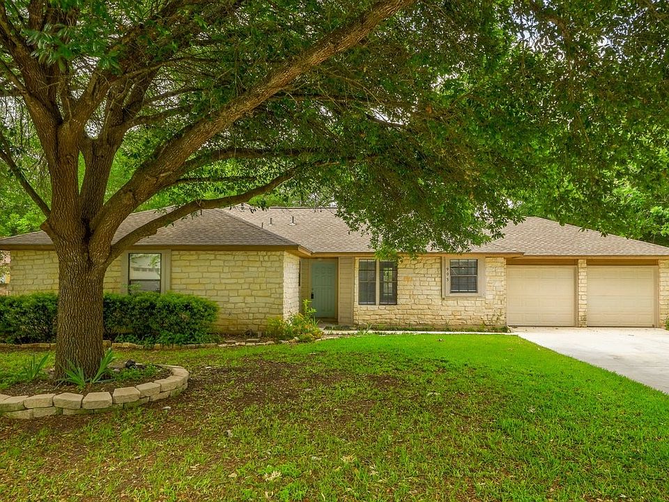1st image of 903 Brookhollow Dr