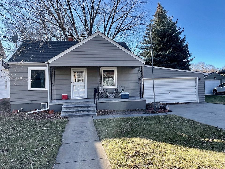 1806 Lake Ave, Gothenburg, NE 69138 Zillow