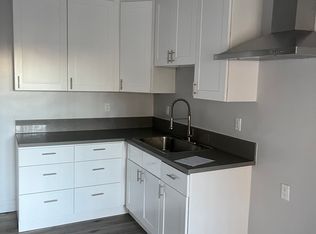 3802 W 27th St #206, Los Angeles, CA 90018