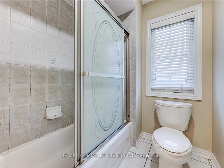 86 Grosbeak Cres — Photo 25
