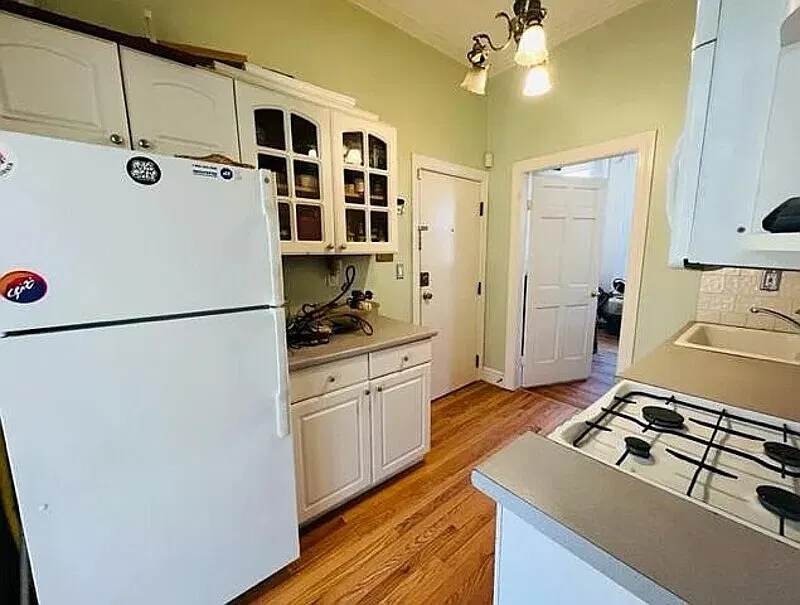 1 bed, 1.0 bath, 630 sqft, $1,956 — Photo 4