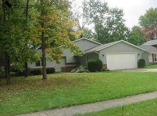3932 Canterbury Dr, Brunswick, OH 44212