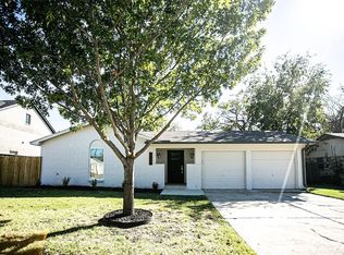 5808 Rosalyn Dr, Watauga, TX 76148