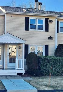 47 Morgan Ave APT 84, Johnston, RI, 02919