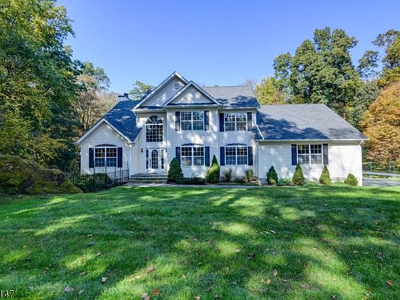 6 Macintosh Dr, Lafayette, NJ 07848 | Zillow