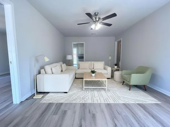 5901 Bretshire Dr, Houston, TX 77016