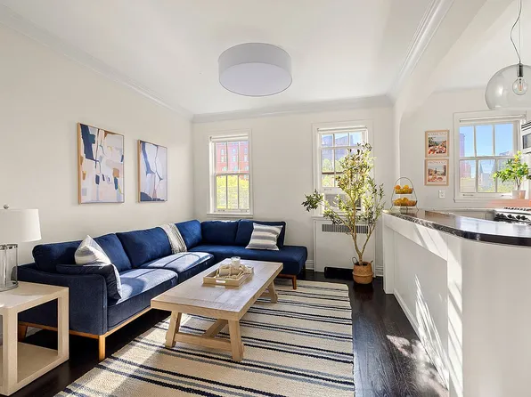 2 Grove St APT 6D, New York, NY 10014
