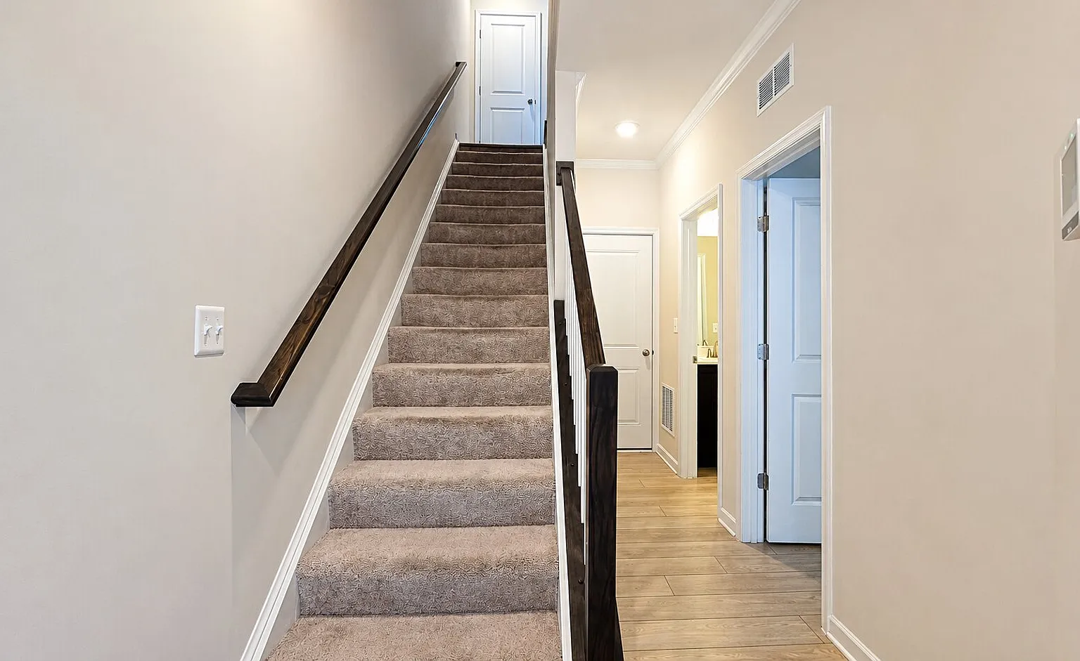 Exceptional 3BR TH for rent in Catoctin Manor Estates — Photo 4
