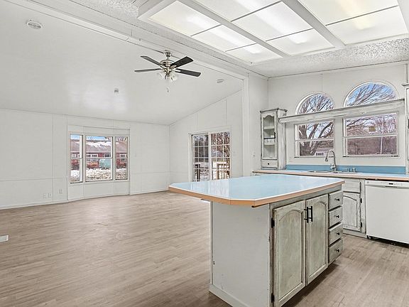 4th image of 27286 Nelson Ave