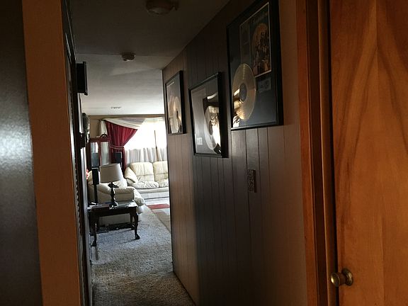 2nd image of 1406 Gillie Dr