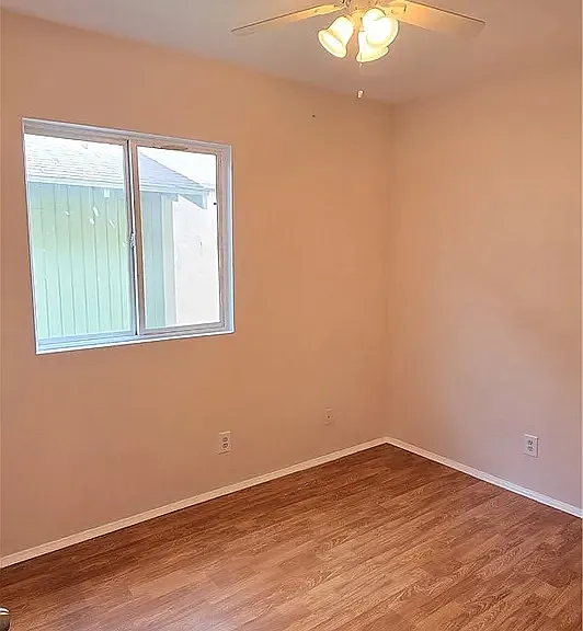 1060 Cherry Ave #A — Photo 11