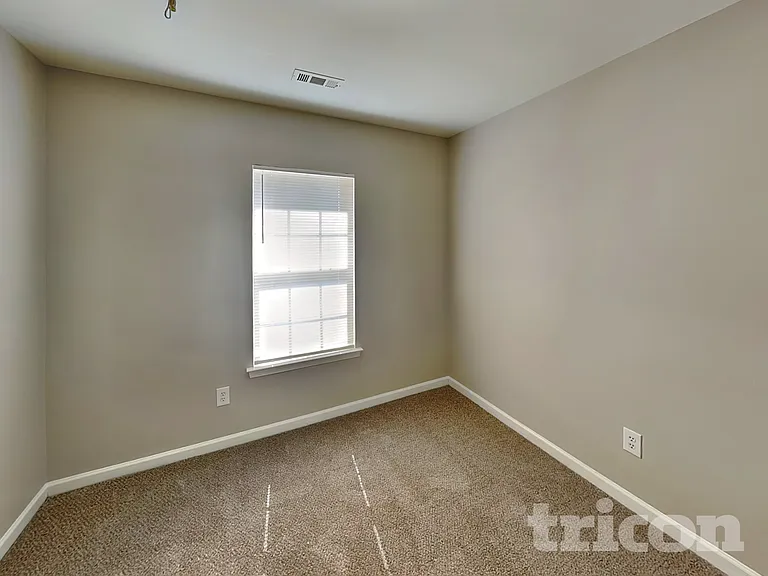 8000 McGarry Trl — Photo 12