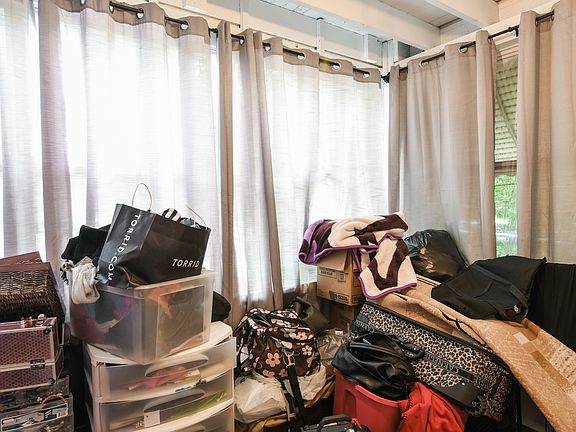 5th image of 8125 Knox Ave #1S