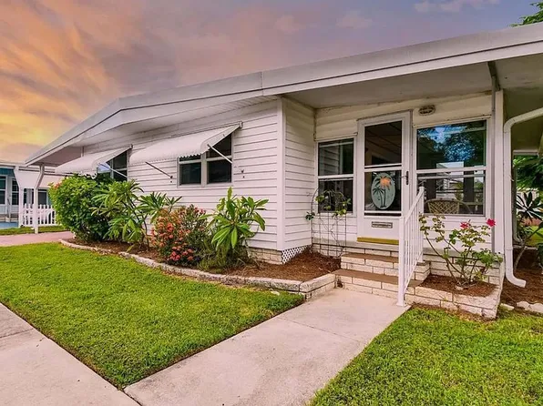 12651 Seminole Blvd Unit 24-E, Largo, FL 33778