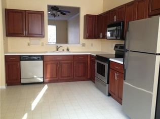 455 Woodstock Ln, Wilmington, DE 19808