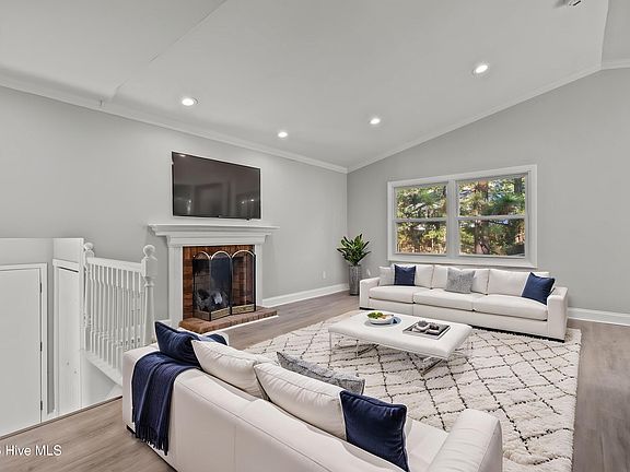 2nd image of 5 Halter Place