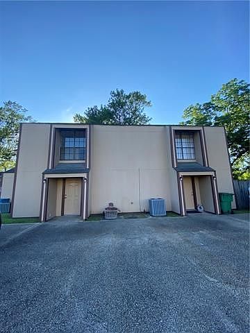 2nd image of 200 Maryland Dr #A
