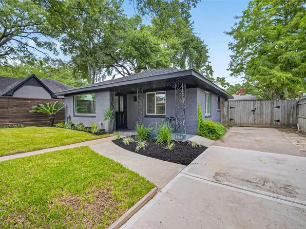 419 Fairbanks St, Houston, TX 77009