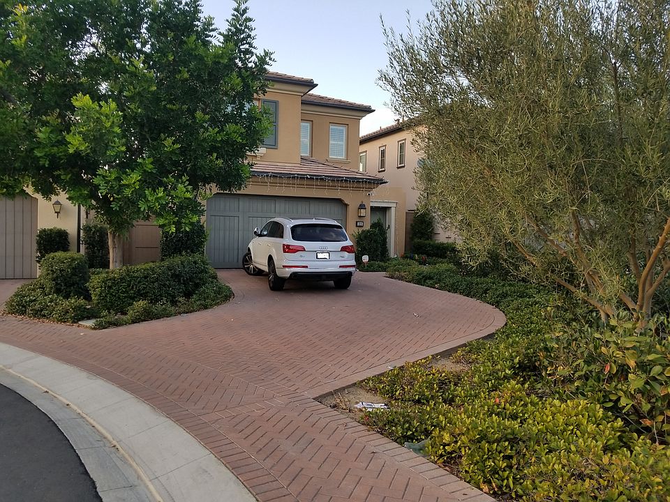 2nd image of 211 Traymore