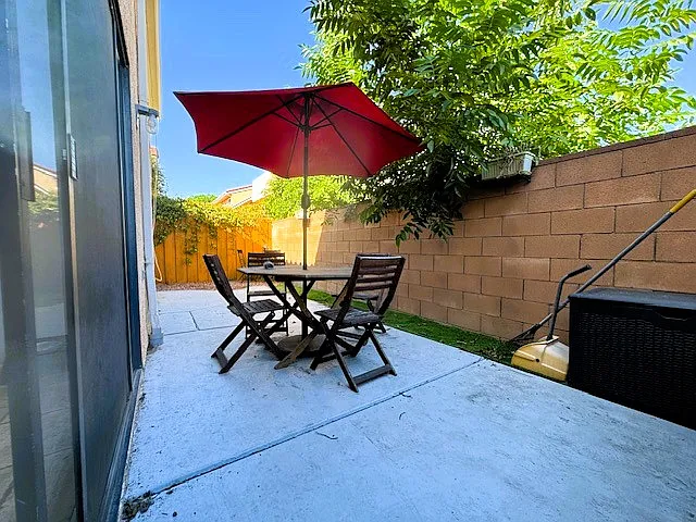 5906 Etiwanda Ave #6 — Photo 13