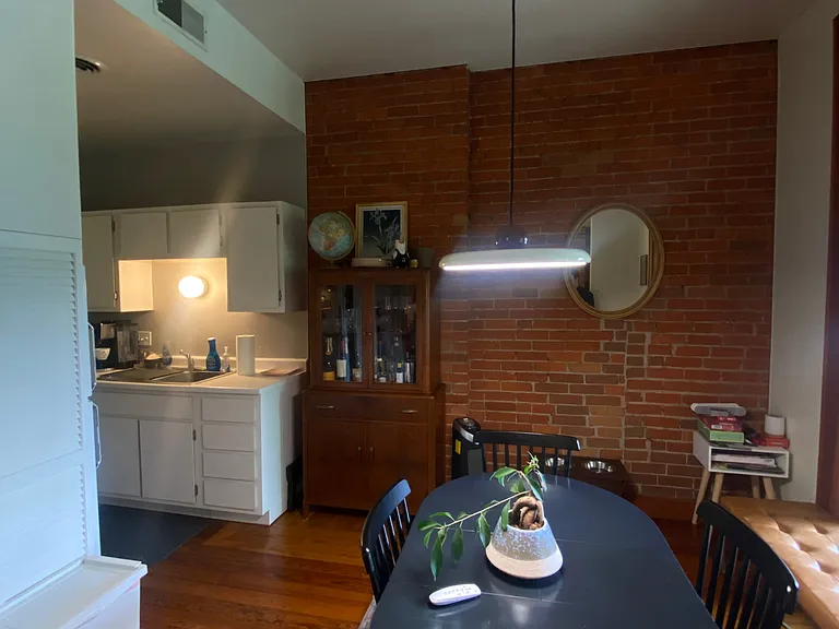 Dining room/ kitchen