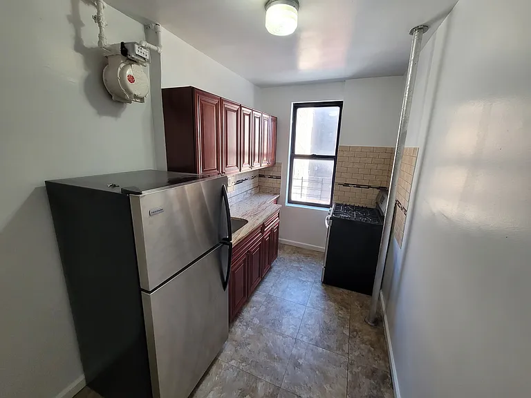 2305 Creston Ave #3B — Photo 14