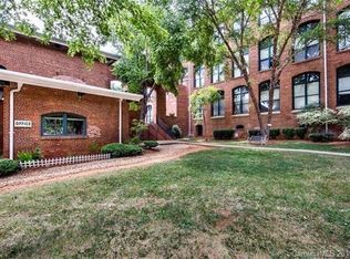 201 S Hoskins Rd APT 105, Charlotte, NC 28208