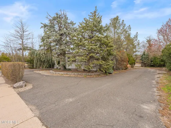 178 Locust Avenue, West Long Branch, NJ 07764