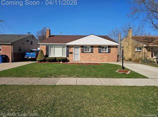 8035 Donna St, Westland, MI