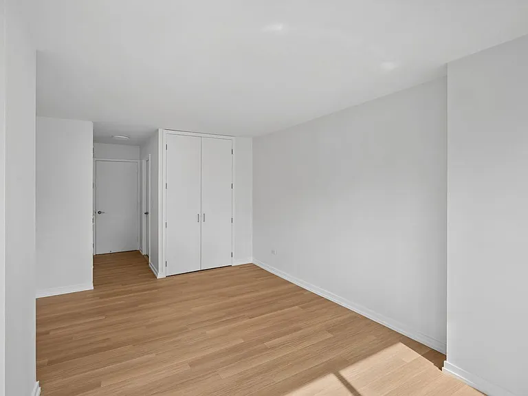 200 W 60th St #15G — Photo 14