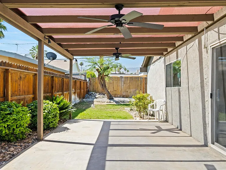 73425 San Nicholas Ave — Photo 32
