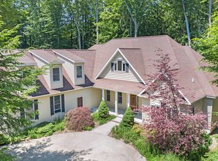 7364 Pine Bluff Dr, Spring Lake, MI 49456