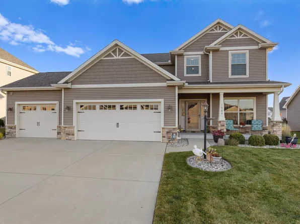 1004 Cascade Dr, Savoy, IL 61874