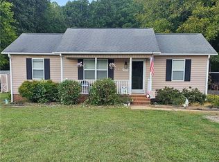 5603 Forest Pine Dr, Mc Leansville, NC 27301