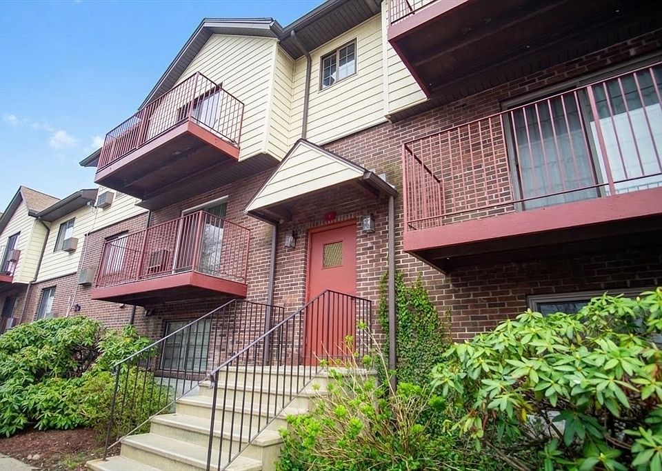 1st image of 1 Royal Crest Dr APT 12